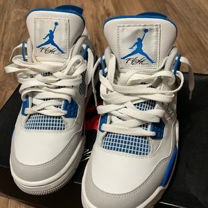 Jordan retro blue 4s